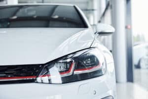 Miten VW-huolto Helsingissä vaikuttaa Volkswagenisi jälleenmyyntiarvoon